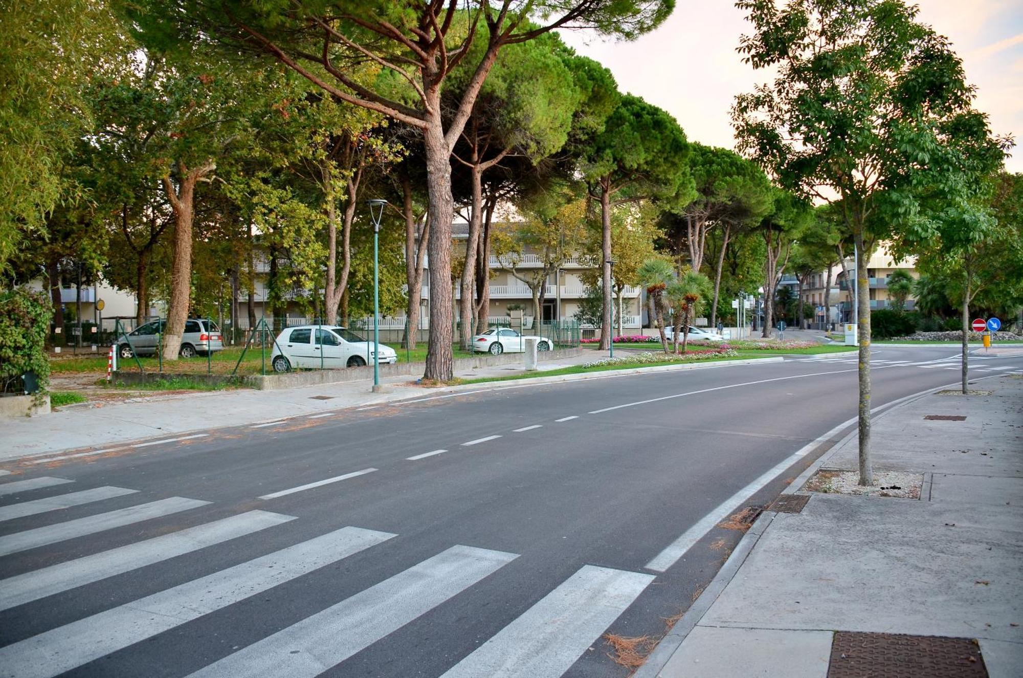Hotel Etna Lignano Sabbiadoro Luaran gambar