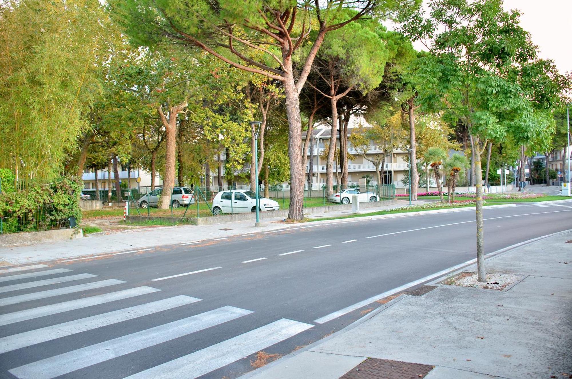 Hotel Etna Lignano Sabbiadoro Luaran gambar