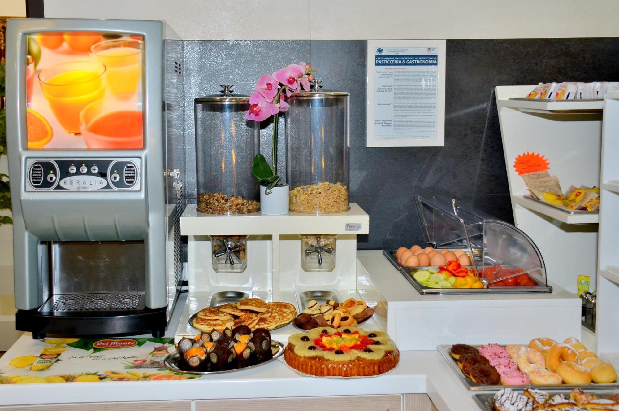 Hotel Etna Lignano Sabbiadoro Luaran gambar